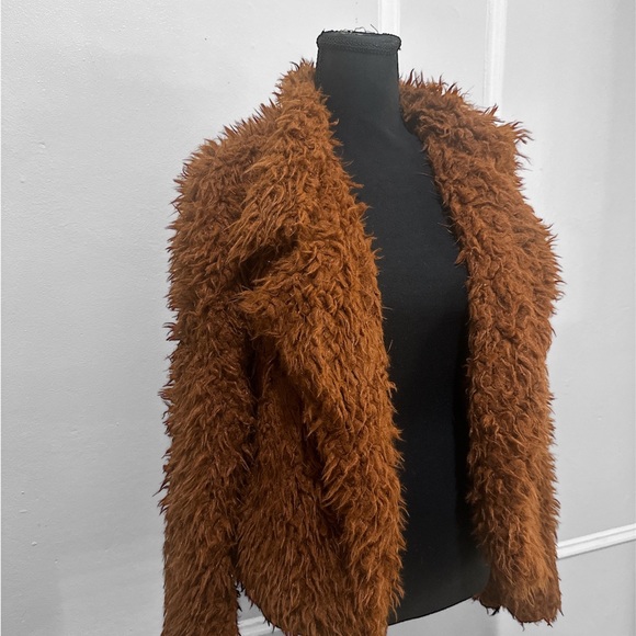 Jacket - Picture 1 of 4